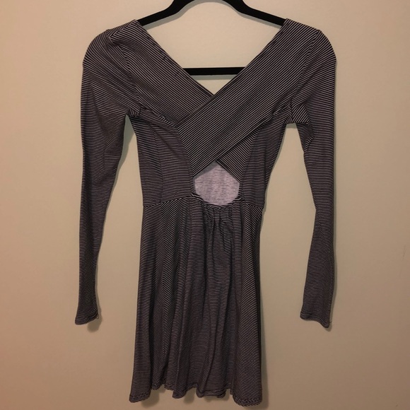 🌻American Eagle striped dress - Picture 3 of 3